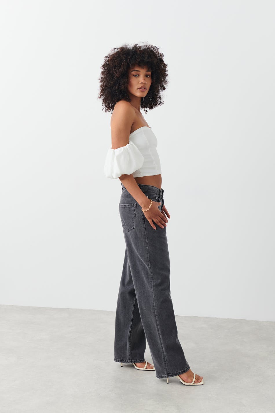Off shoulder puff sleeve top