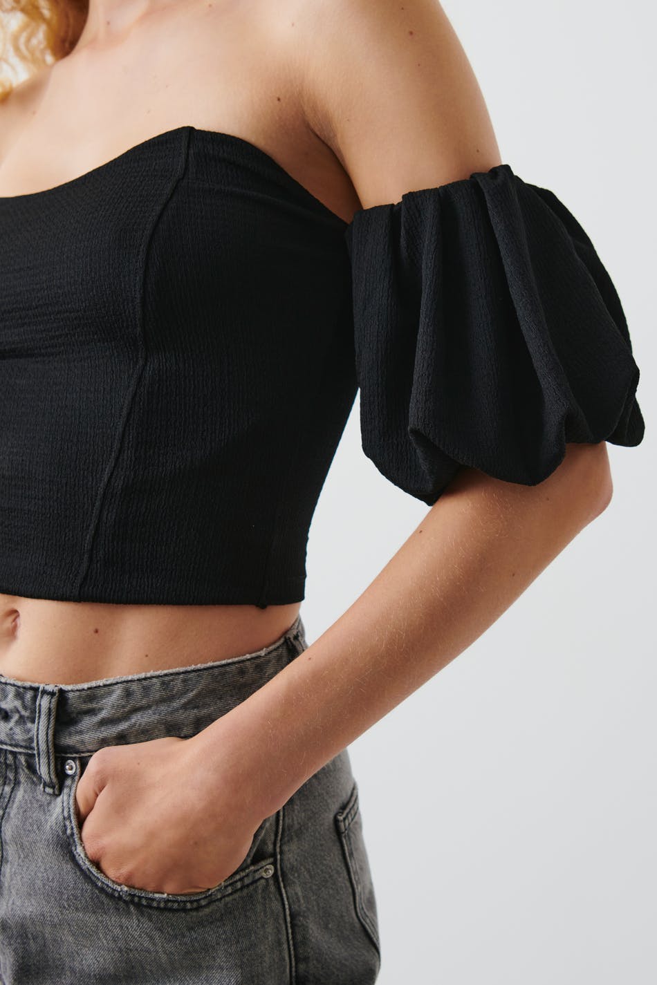 Off shoulder puff sleeve top