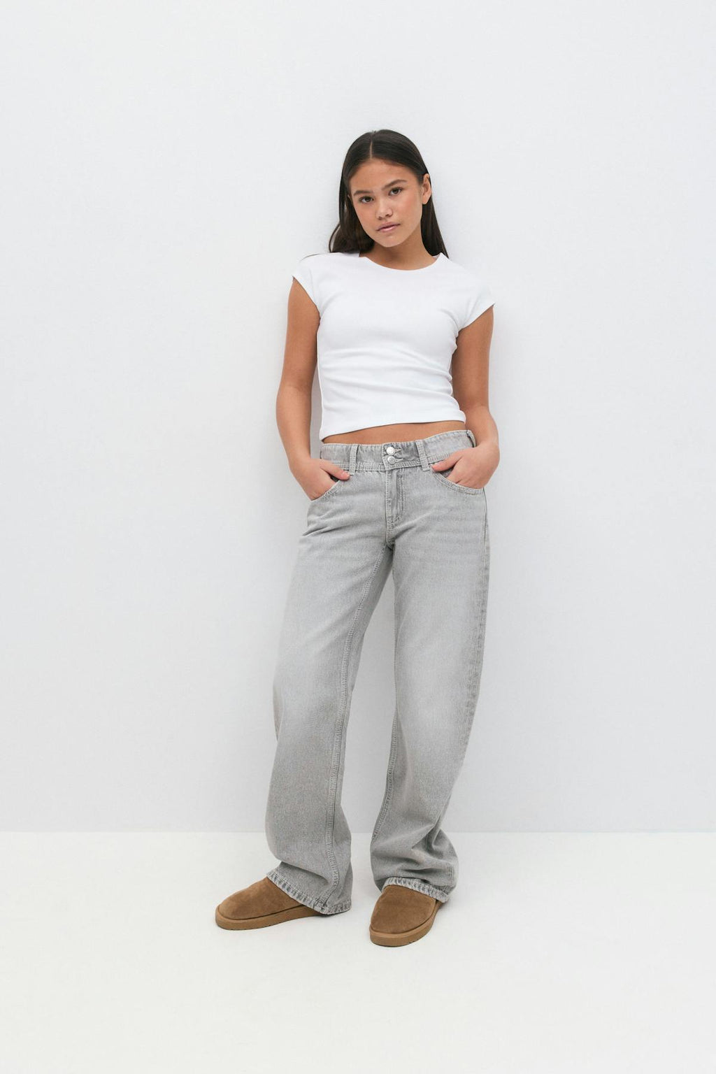 low waist wide jeans