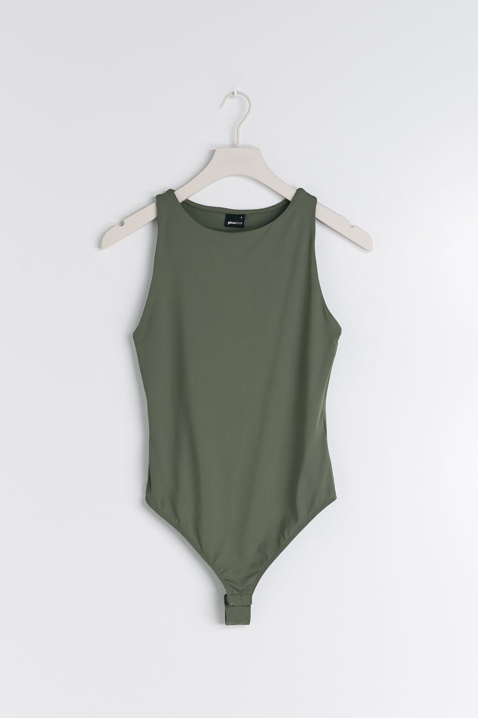 Stretchy sleeveless body