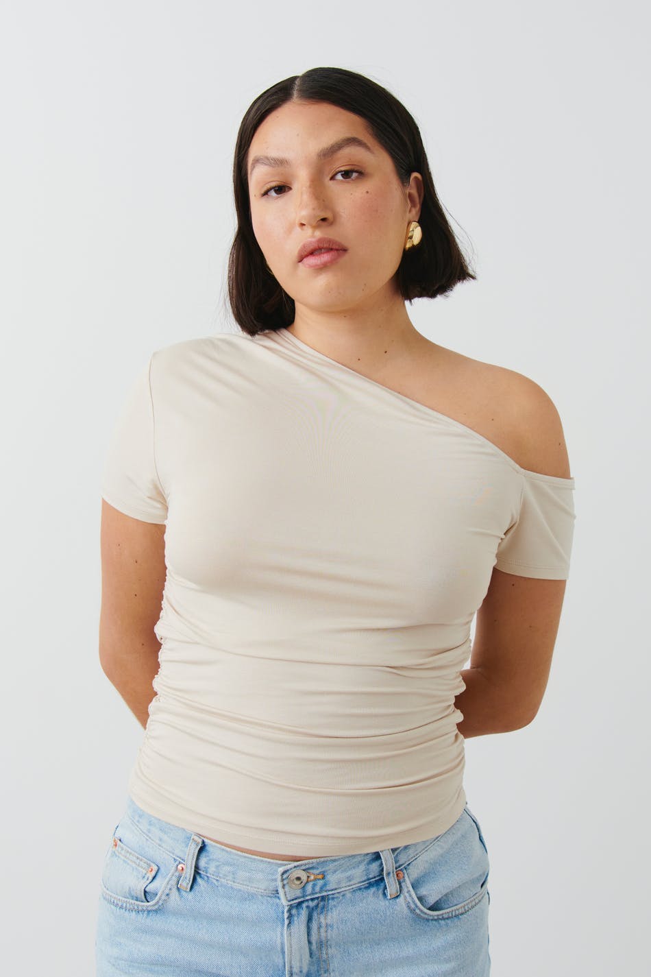 Soft touch asymmetric top