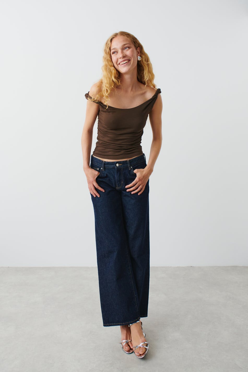 Soft touch twist detail top