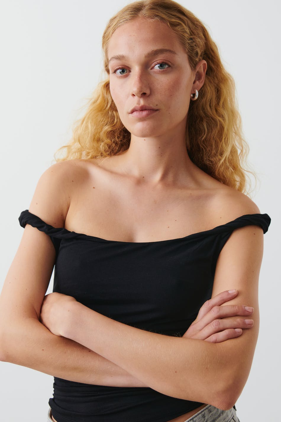 Soft touch twist detail top