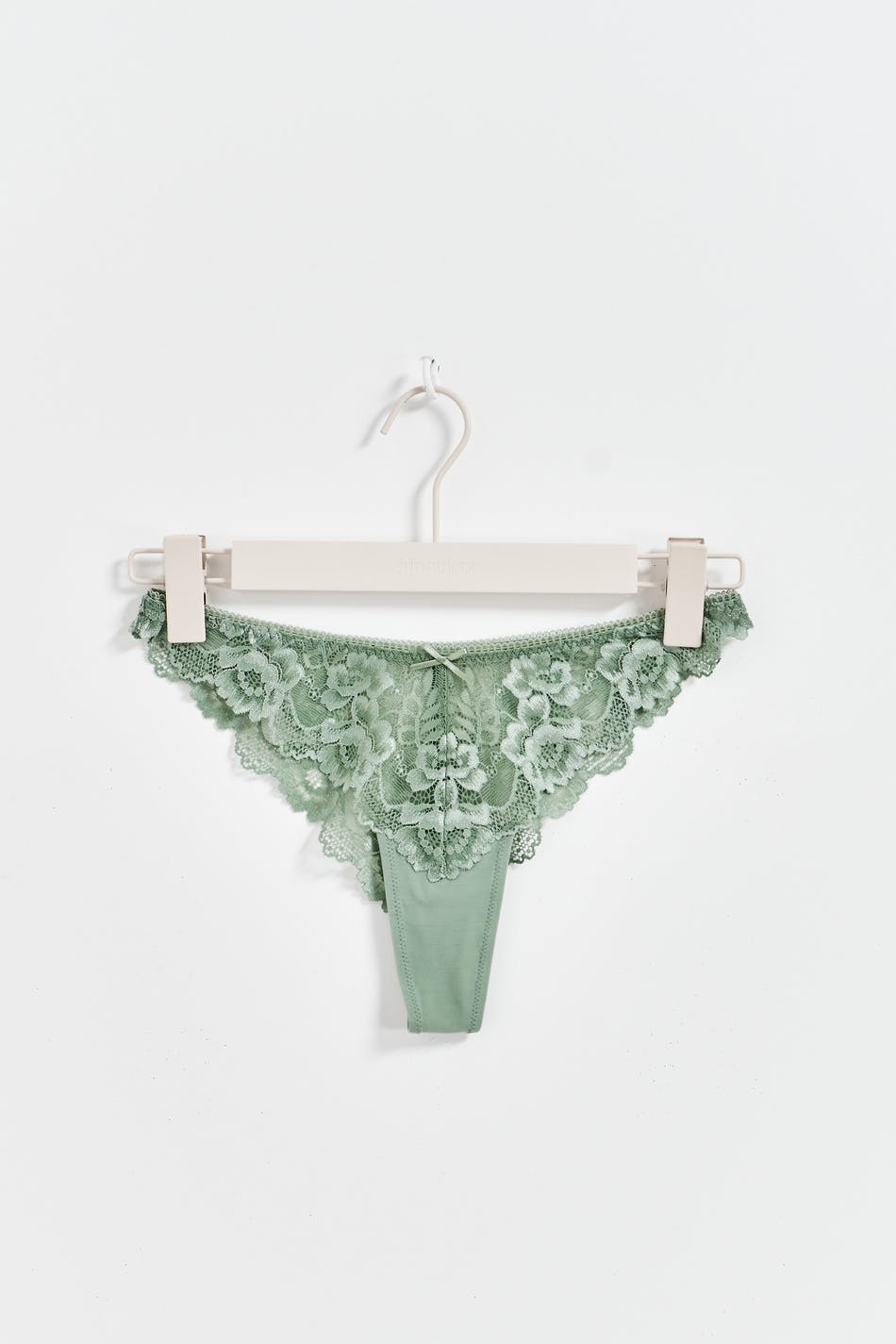 v-shaped lace thong