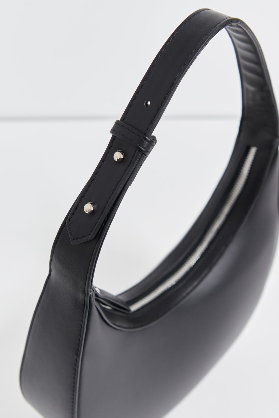 Halfmoon bag