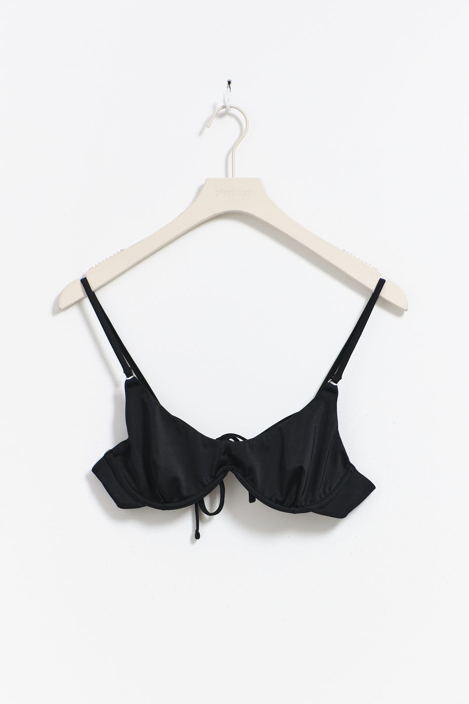 Clean bikini bra