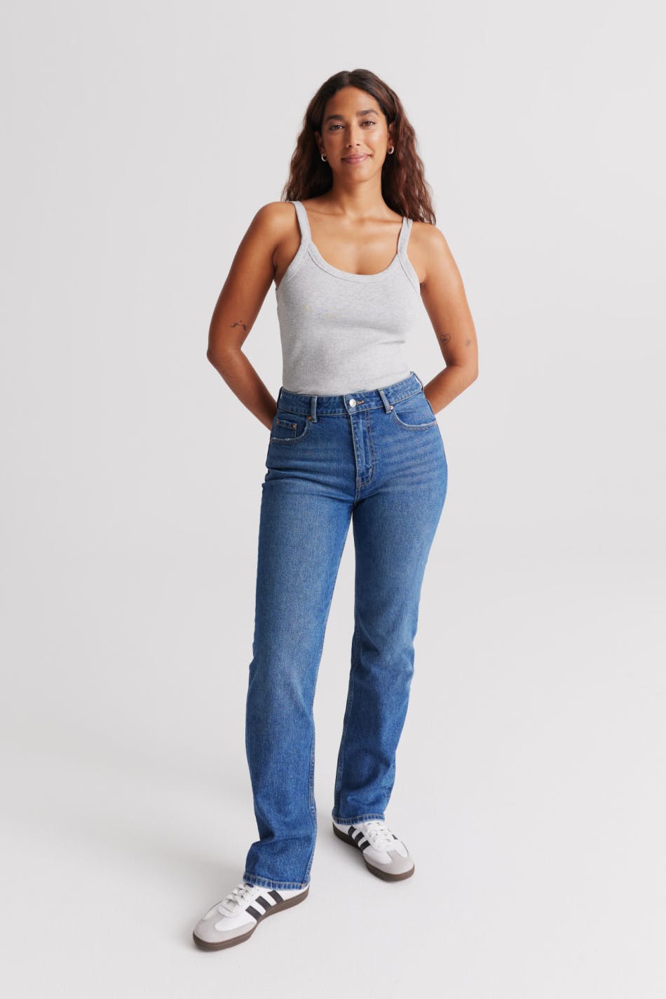 Mid straight jeans