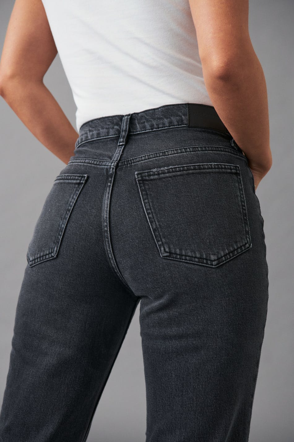 Mid straight jeans