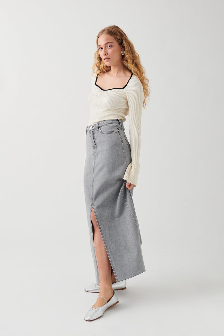 Double slit denim skirt