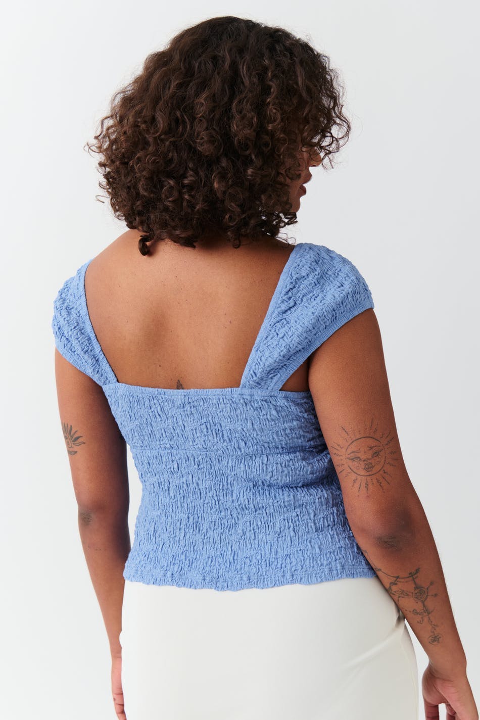 Structure button top