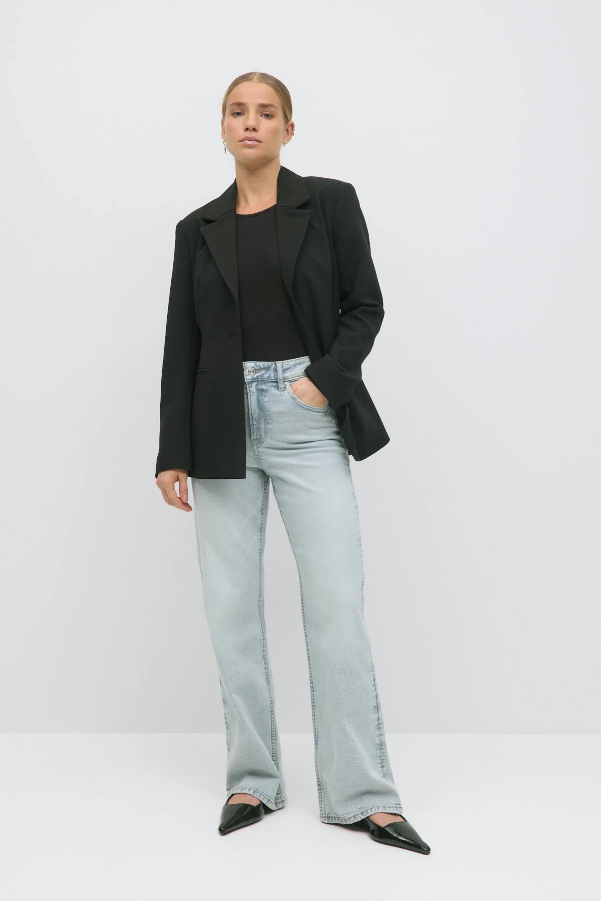 Comfy wide jeans