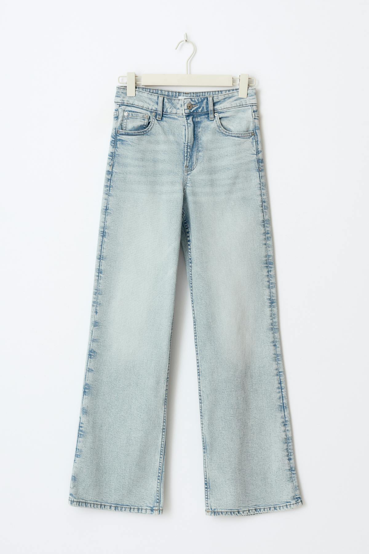 Comfy wide jeans