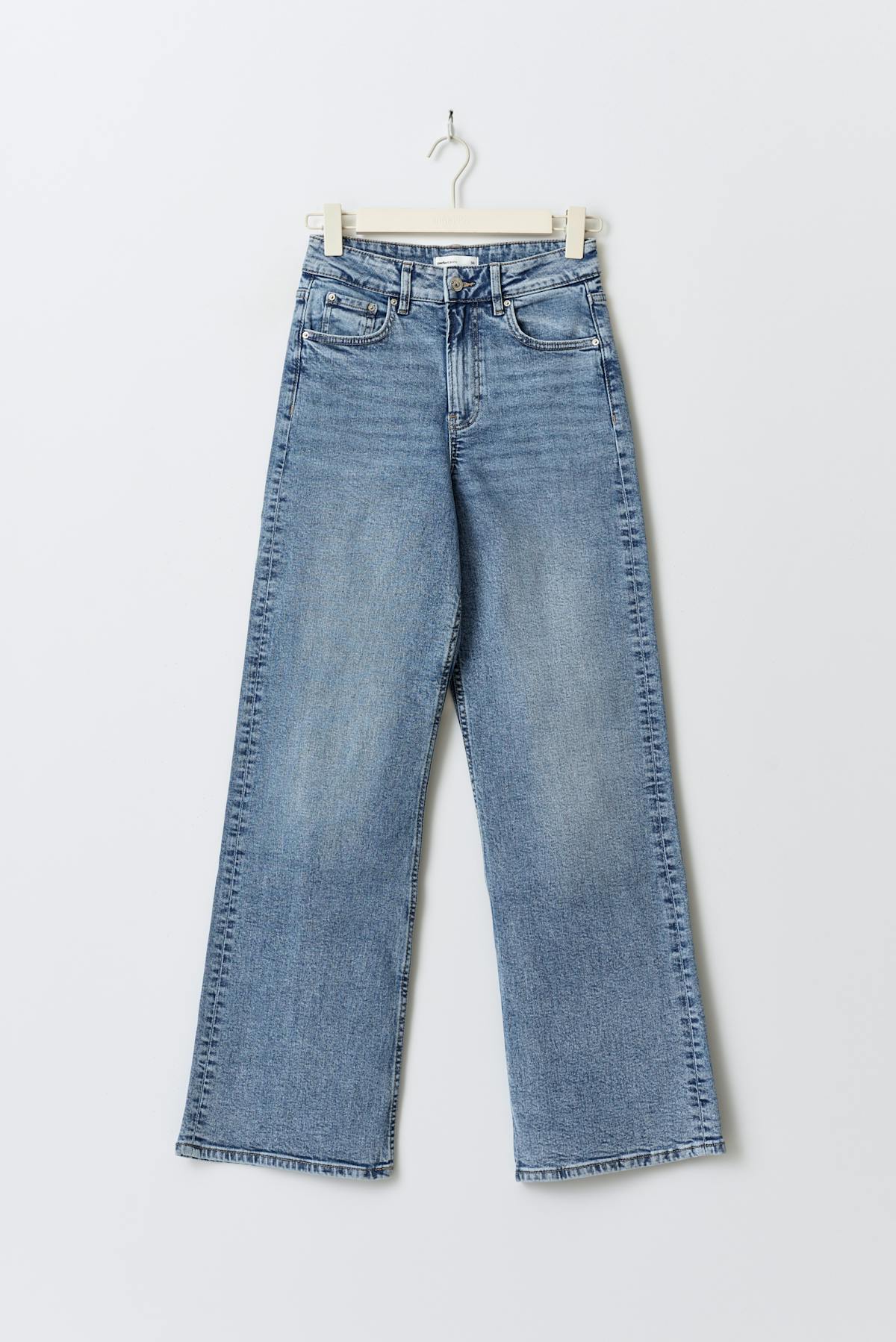 Comfy wide jeans