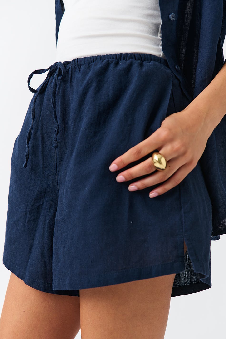 Relaxed linen blend shorts