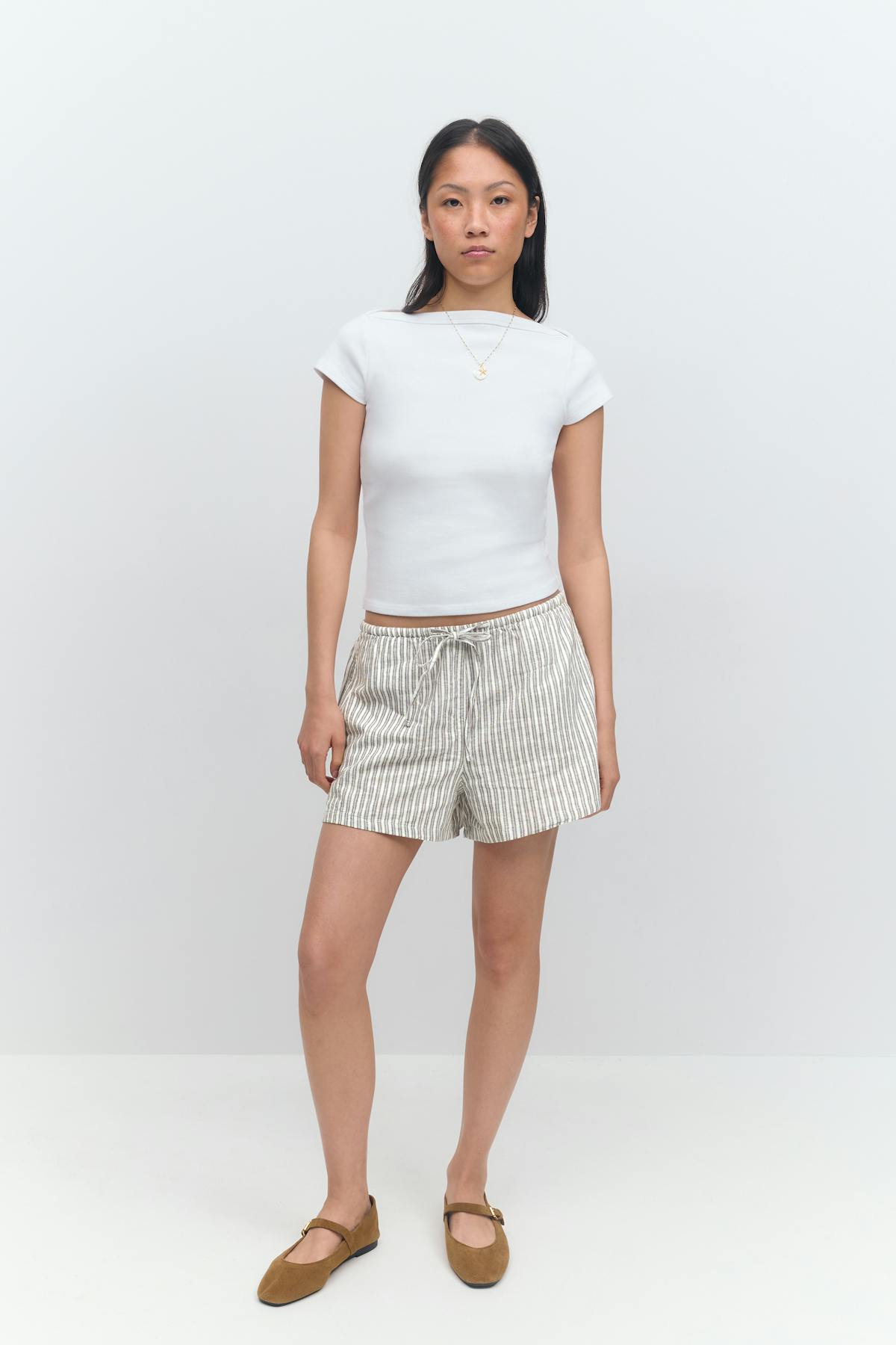 Relaxed linen blend shorts