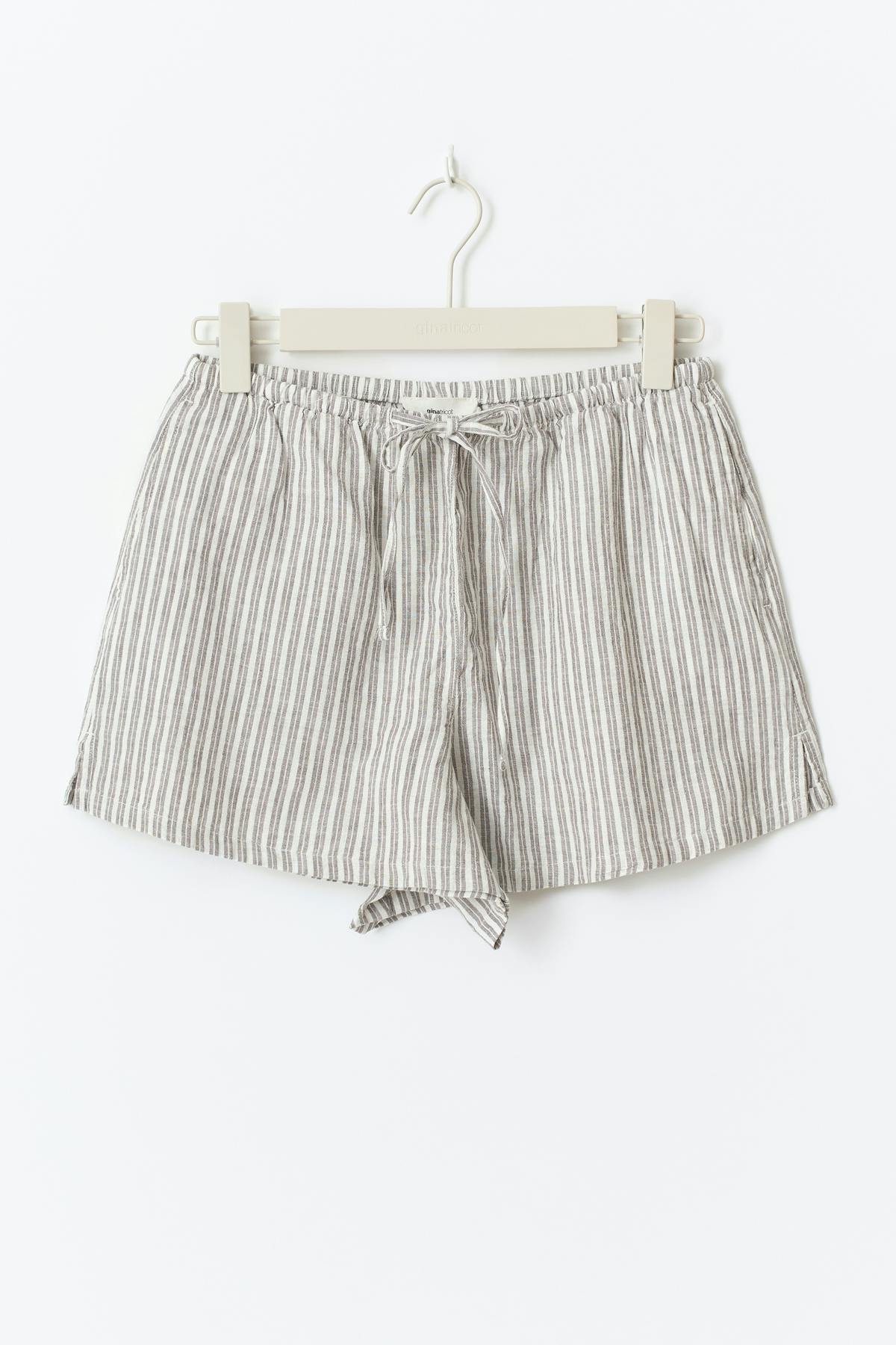 Relaxed linen blend shorts