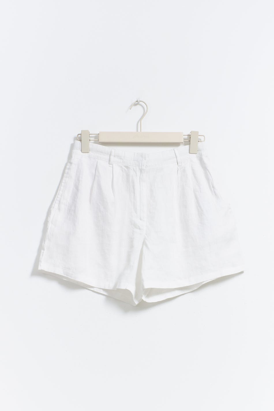 Linen shorts