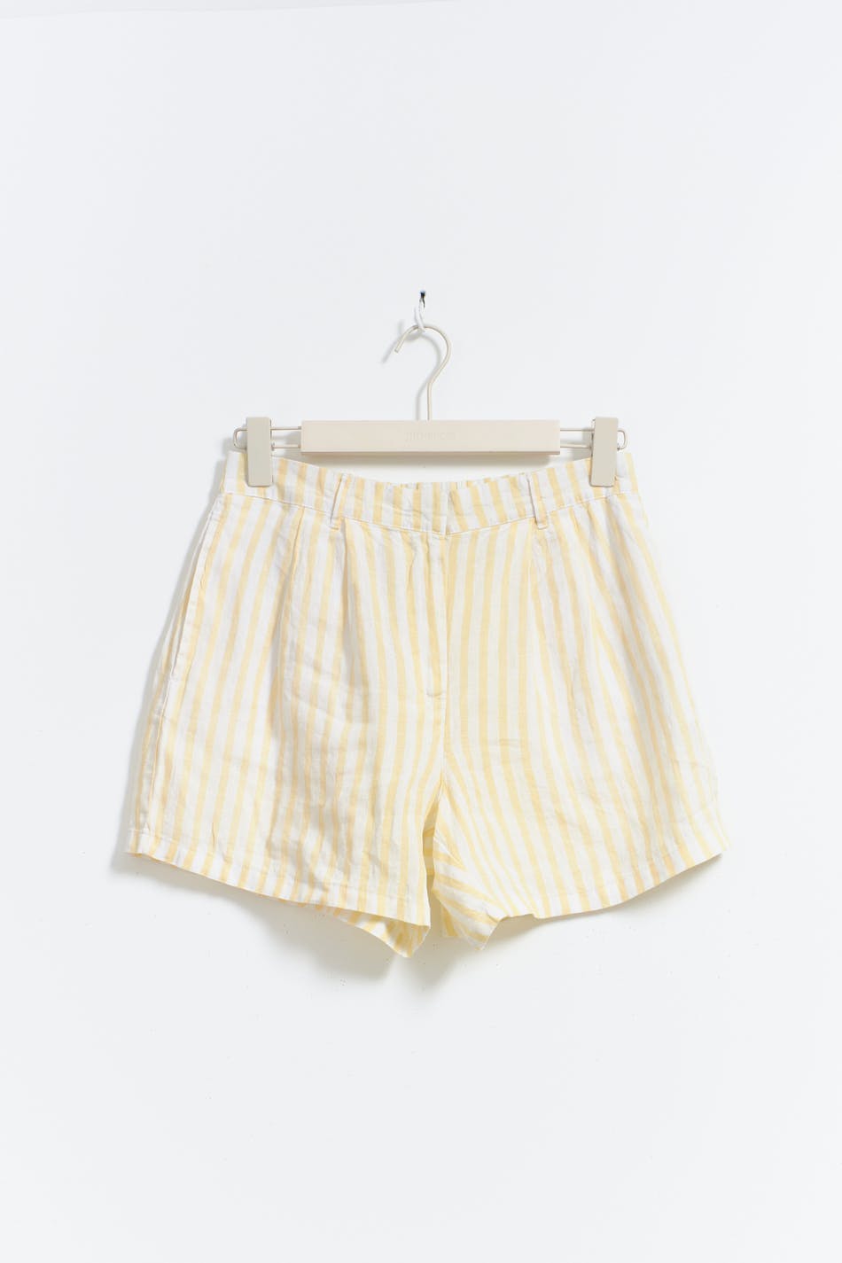 Linen shorts