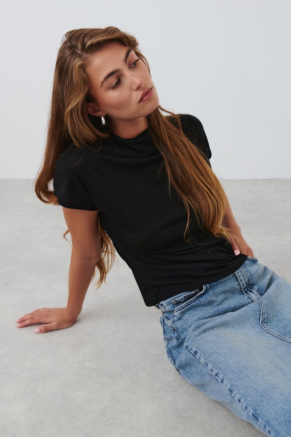 Funnel neck top