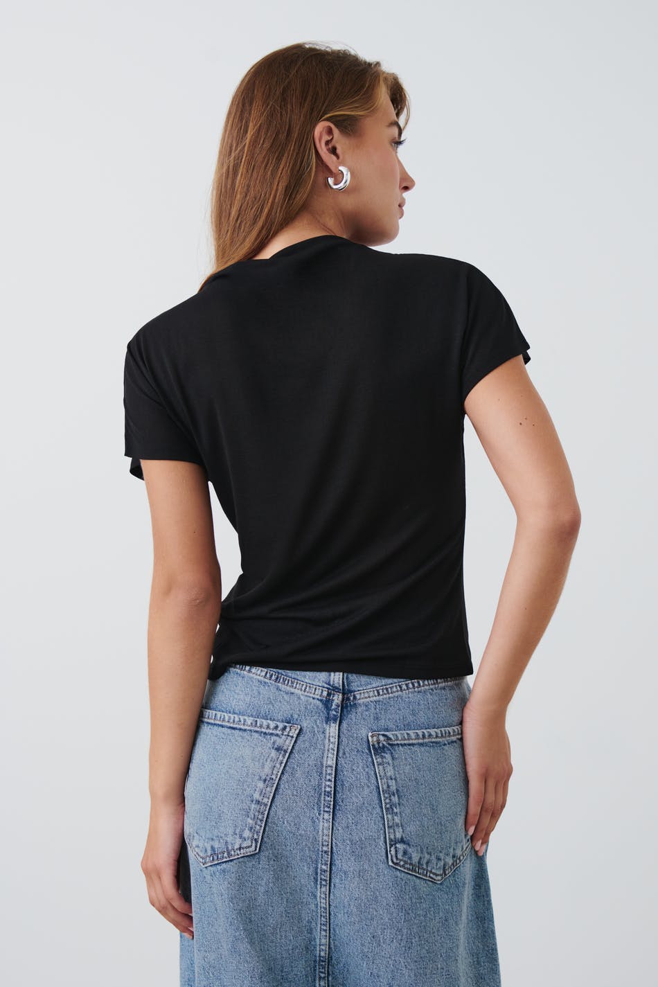 Funnel neck top