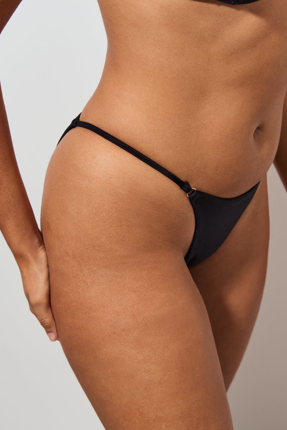 Ring bikini brief