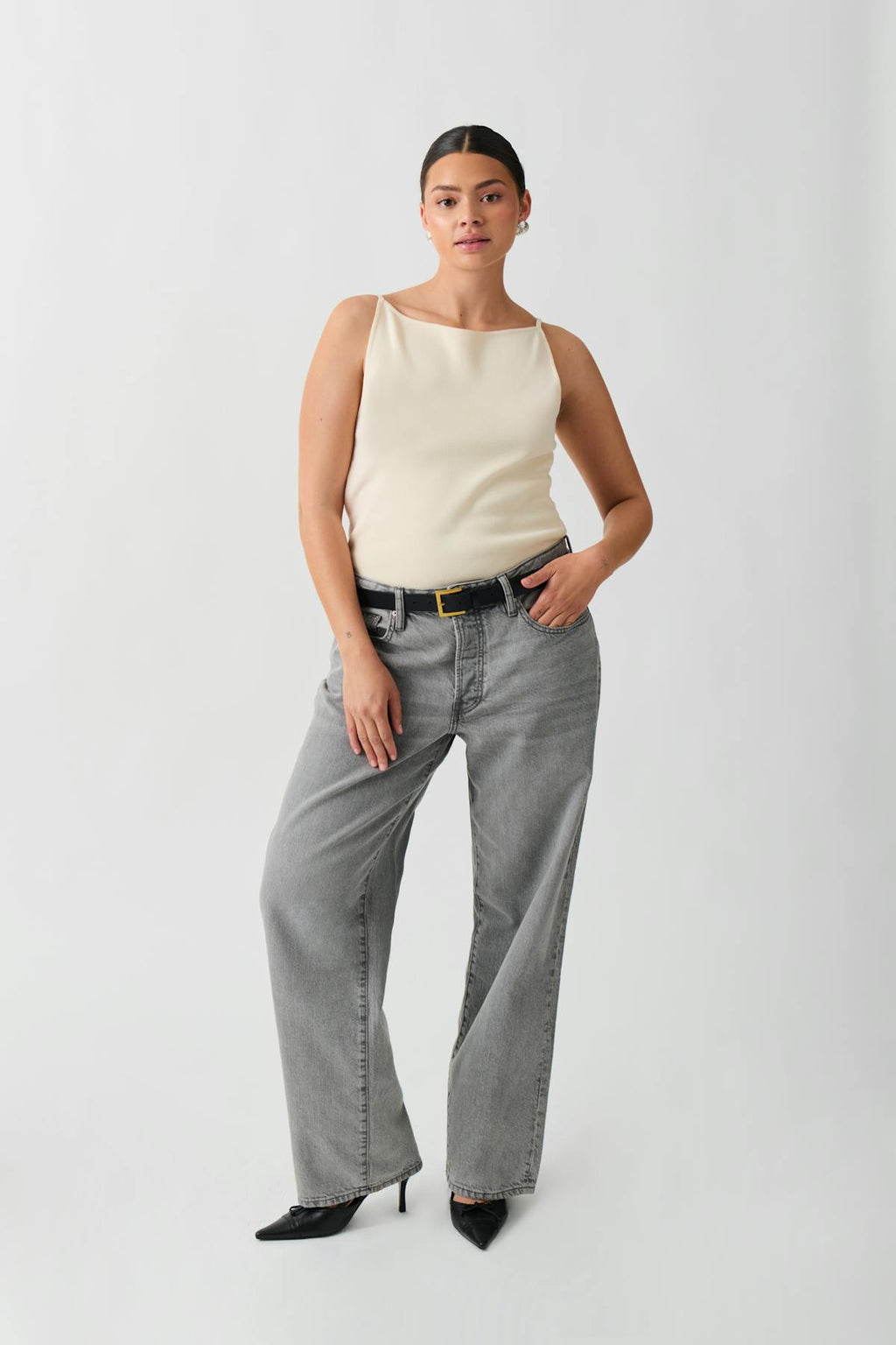 Knitted strap singlet