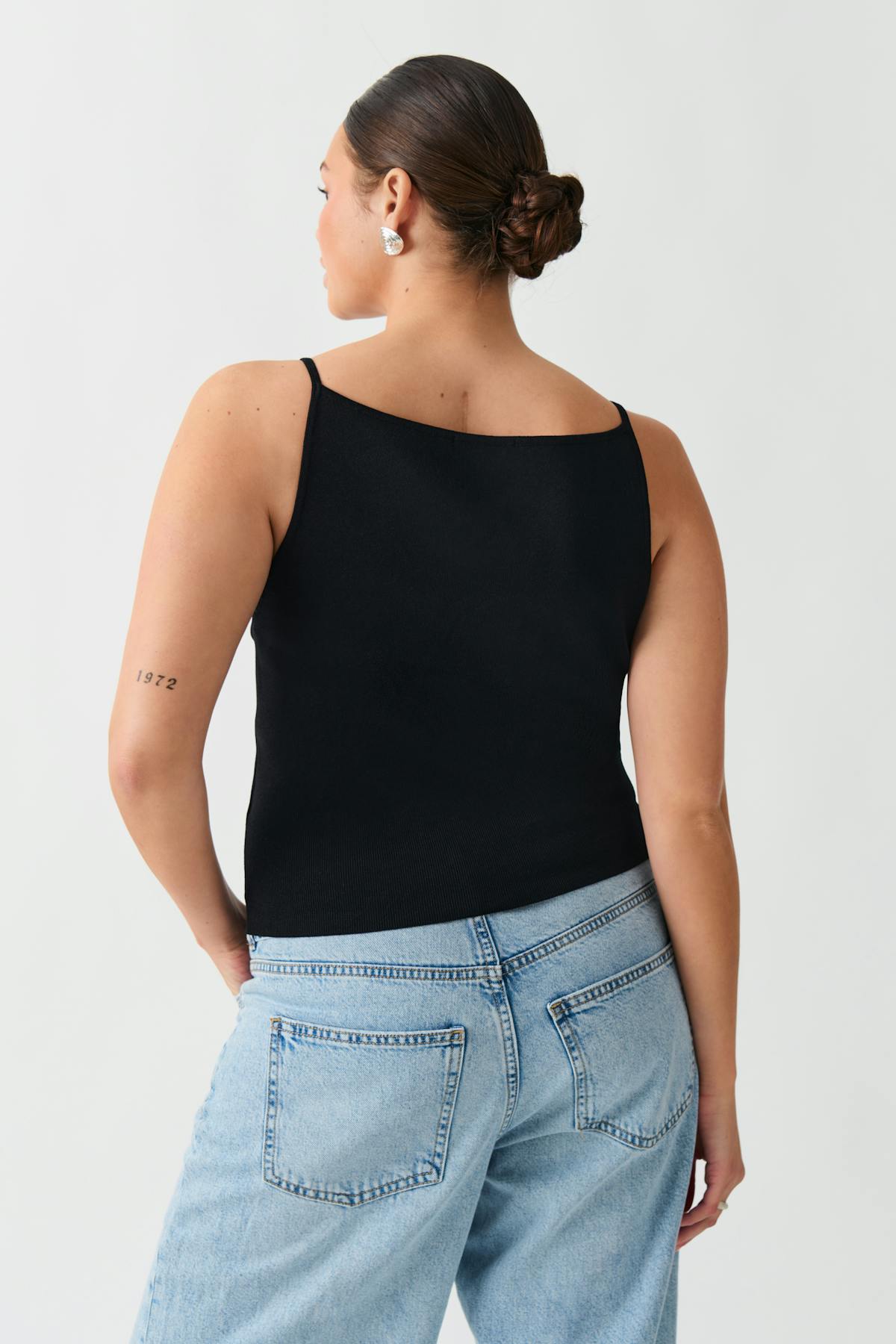 Knitted strap singlet