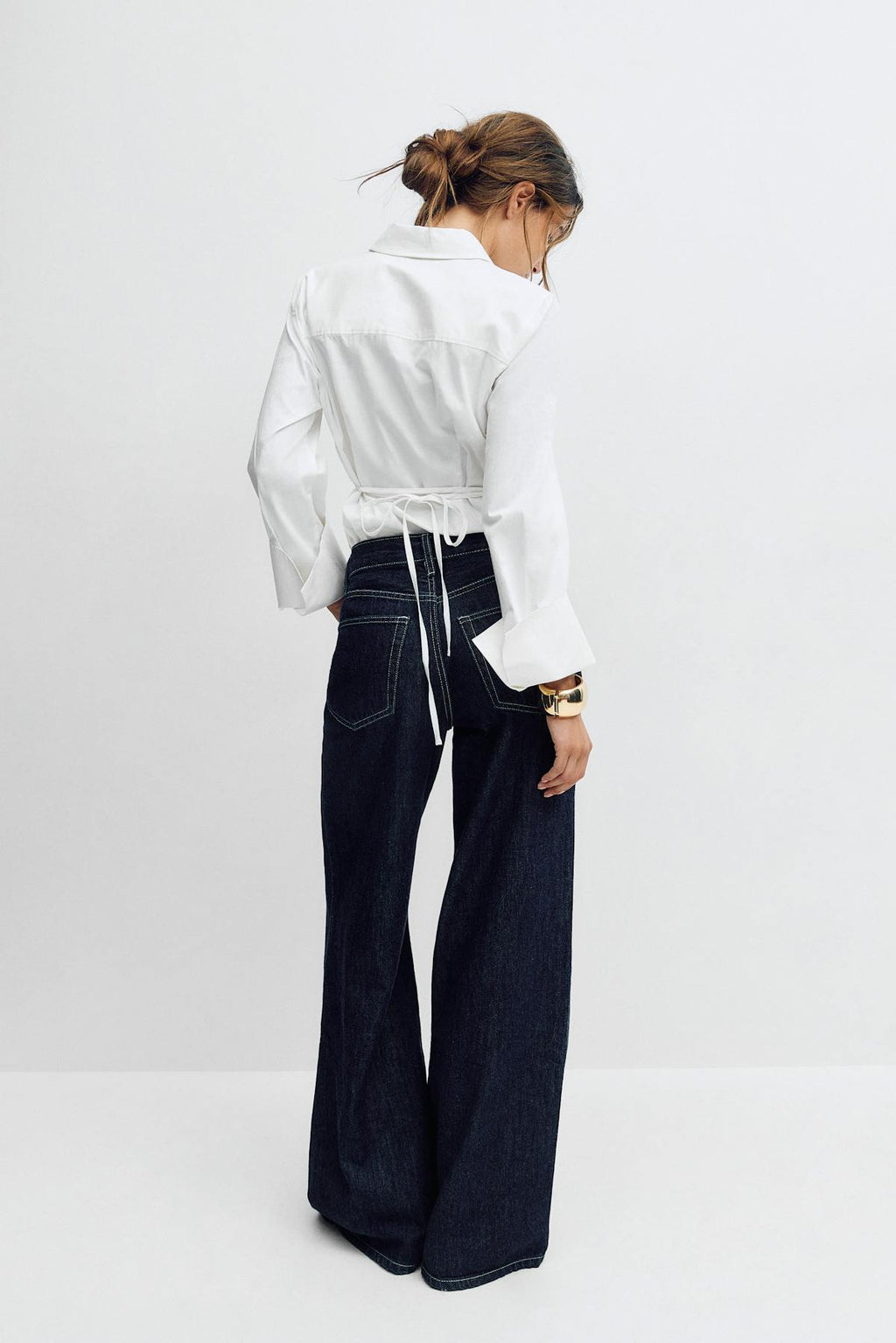 High and wide jeans