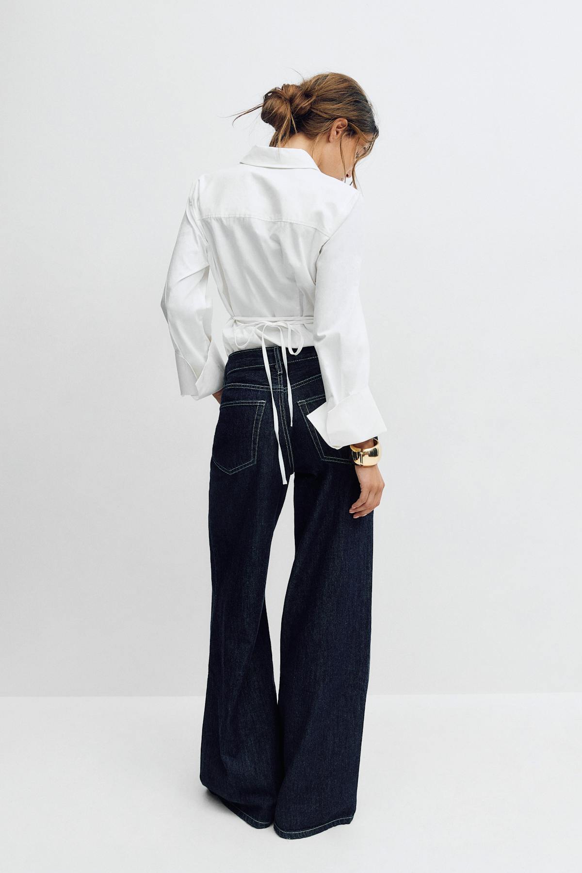 High and wide jeans