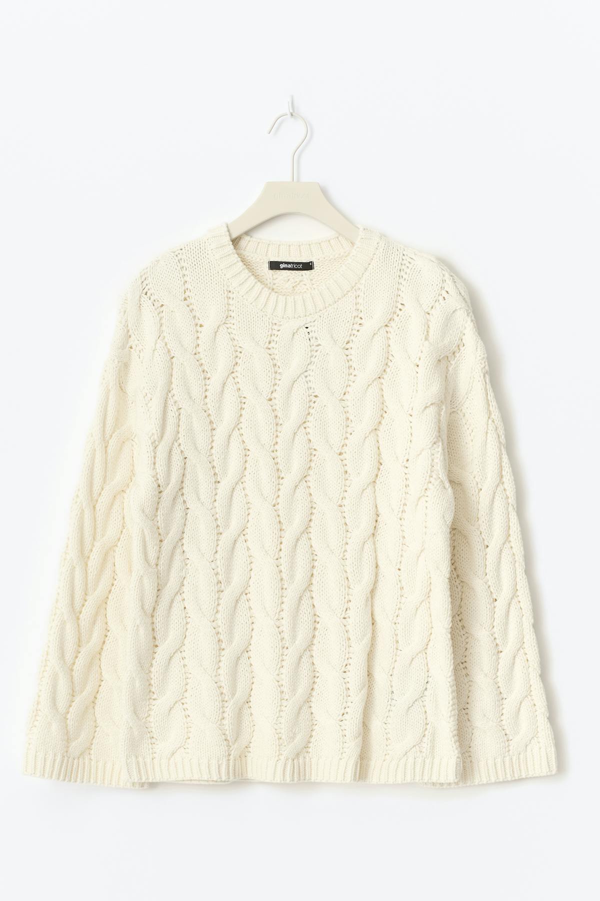 Cable knitted sweater