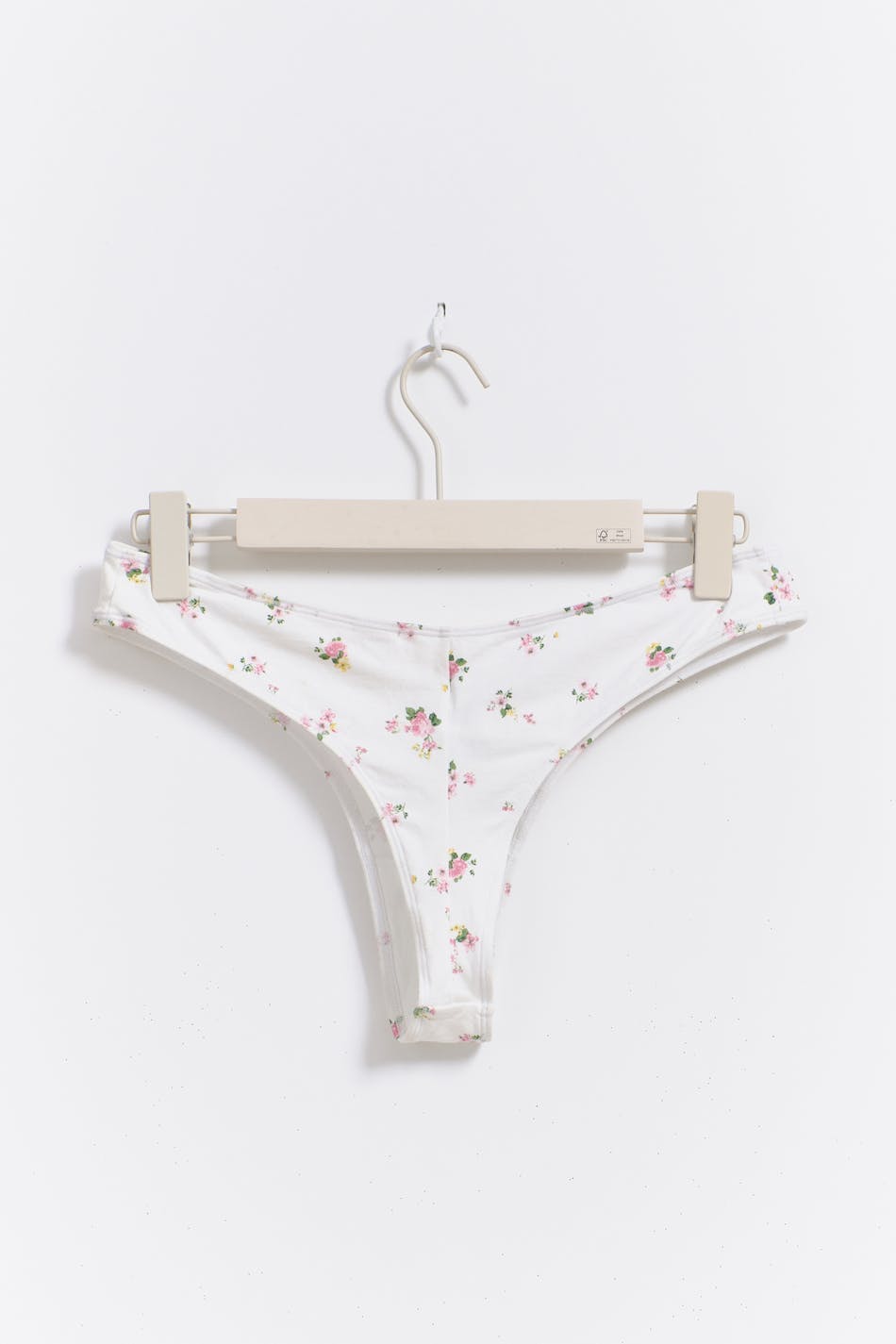 v shaped cotton thong