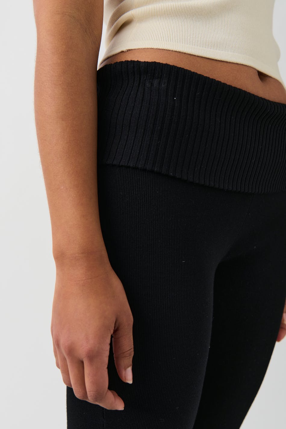 Knitted folded down trousers
