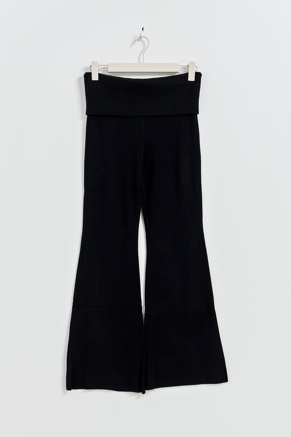 Knitted folded down trousers