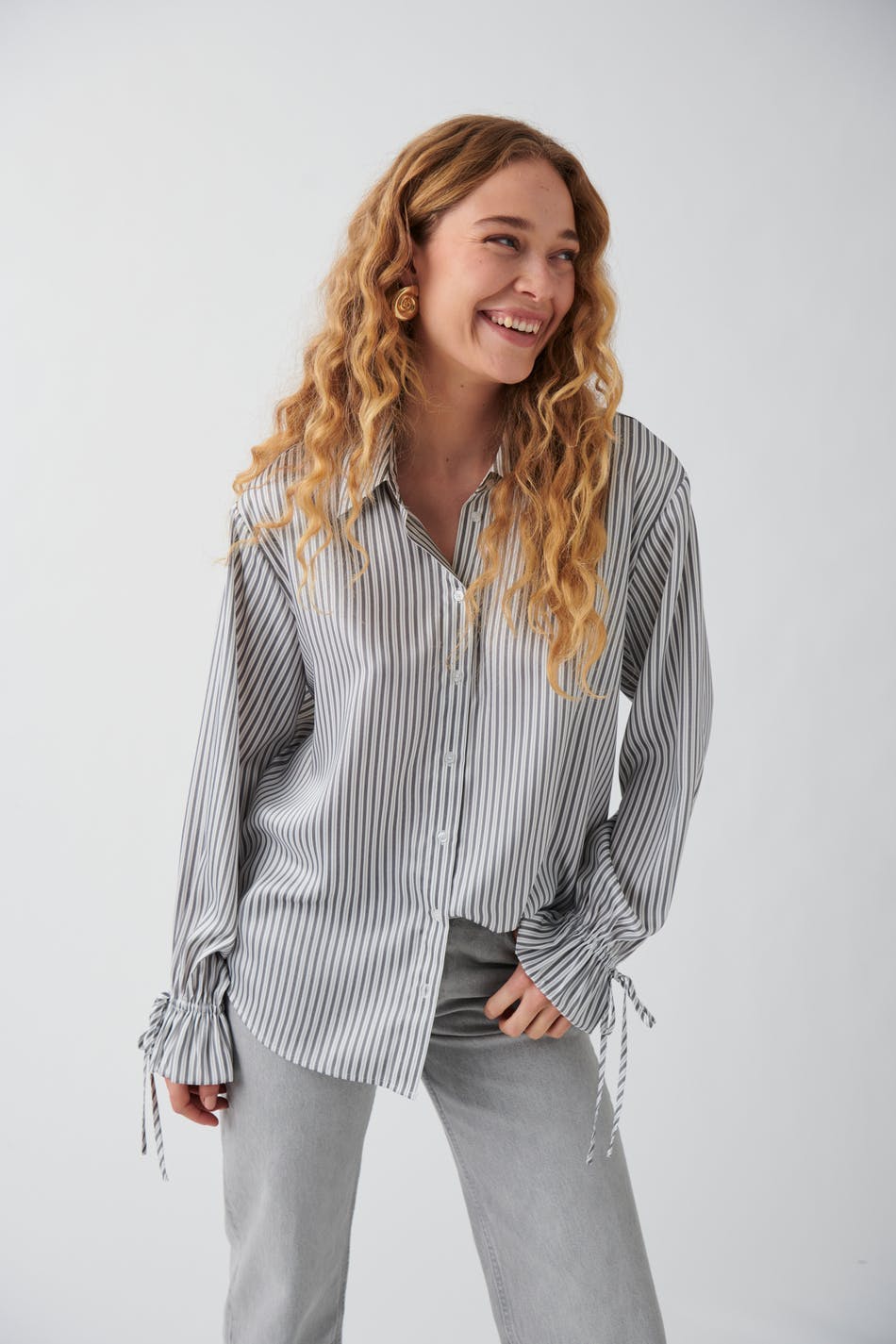 Tie shirt