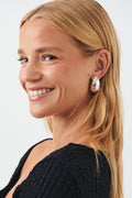 drop earrings