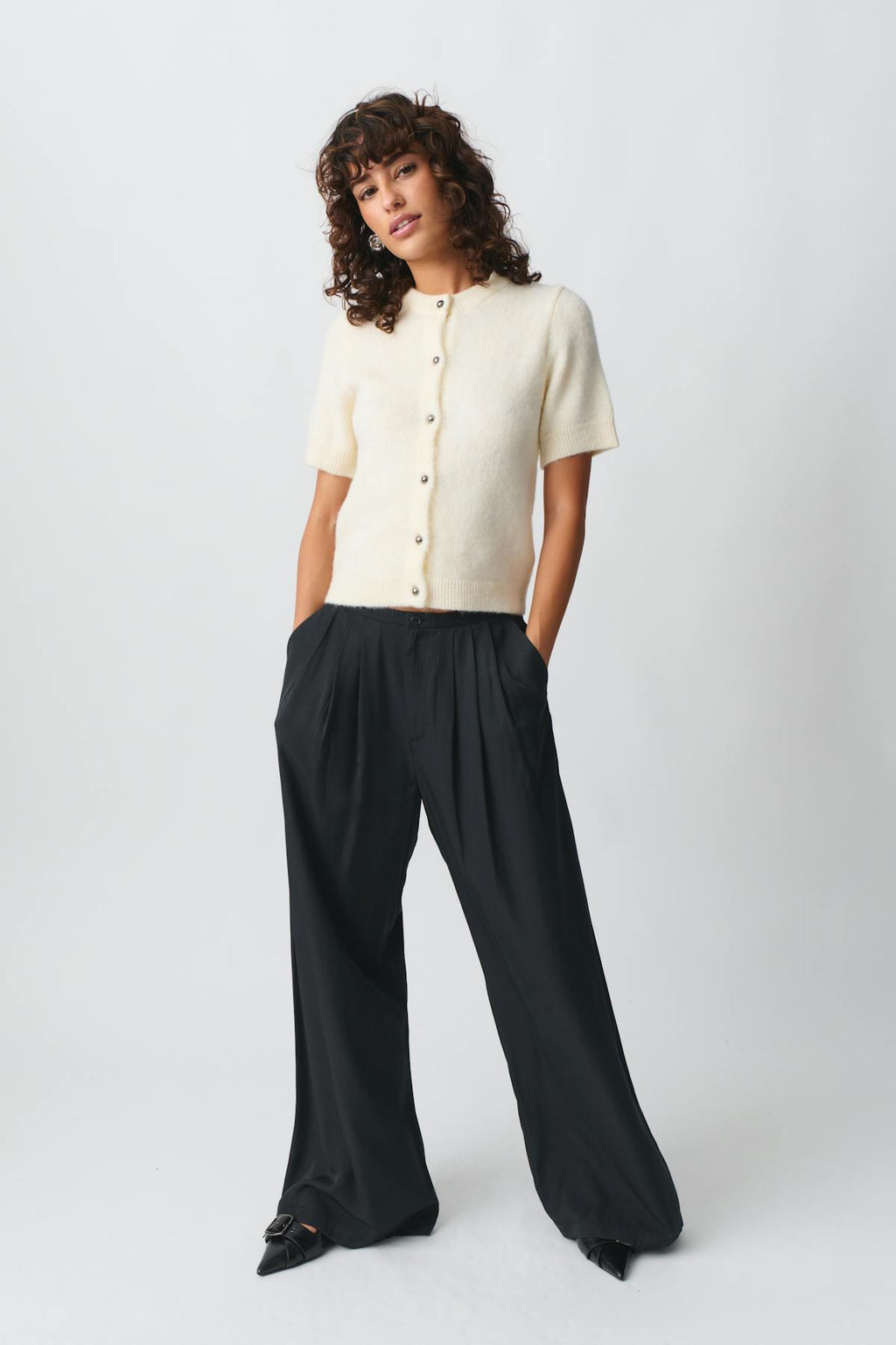 Fluid wide trousers
