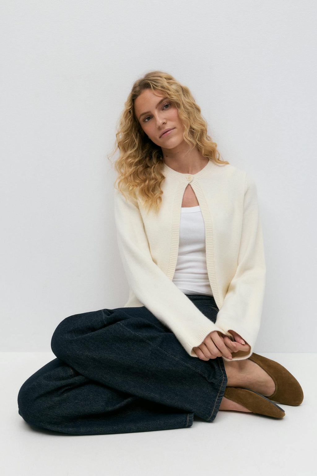 One button knit cardigan