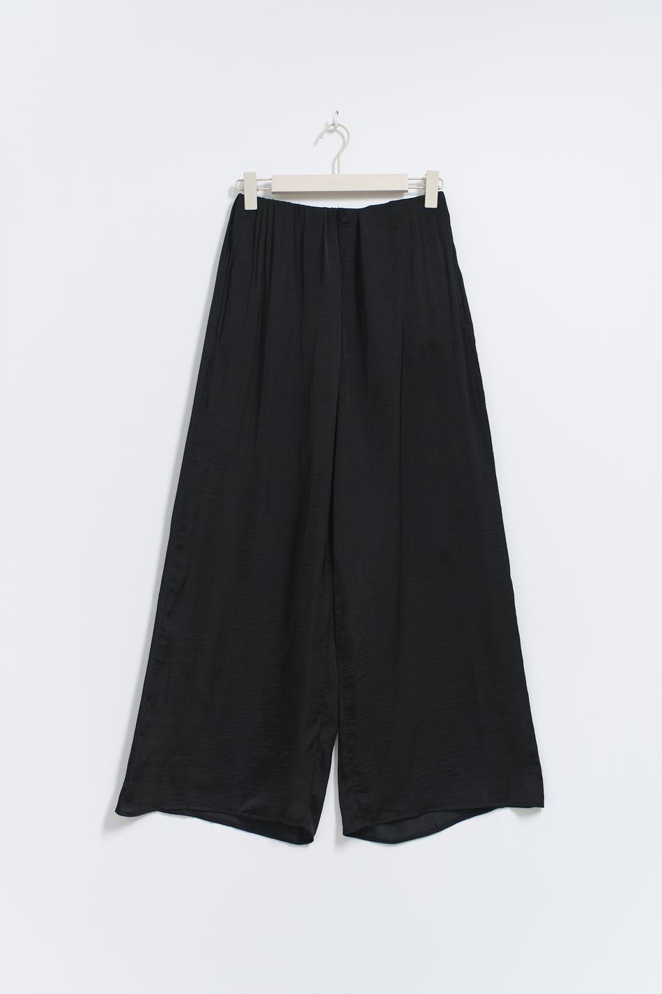 Wide satin trousers