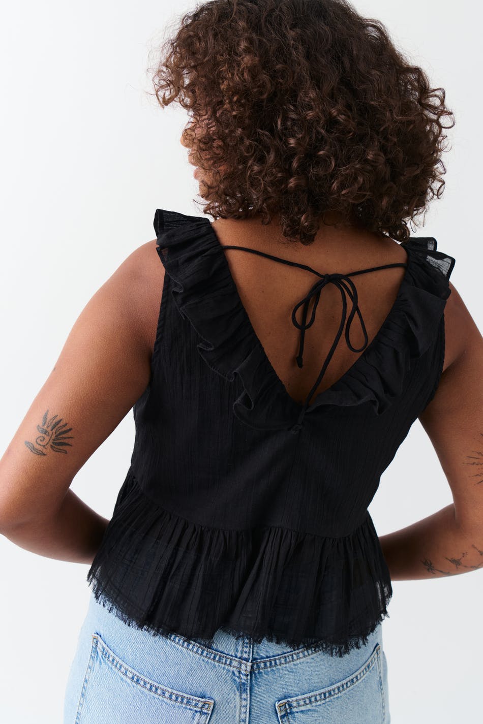 Frill top