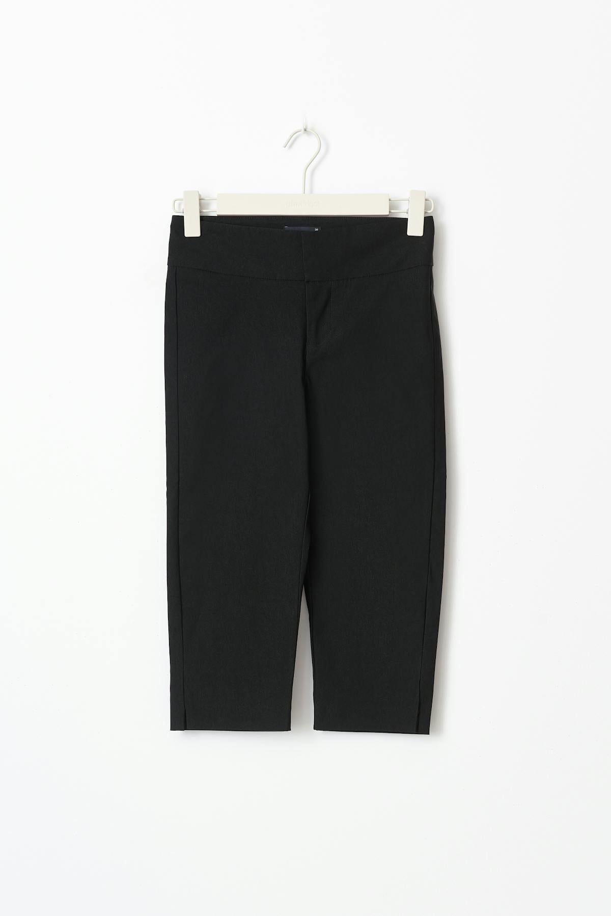 Capri trousers