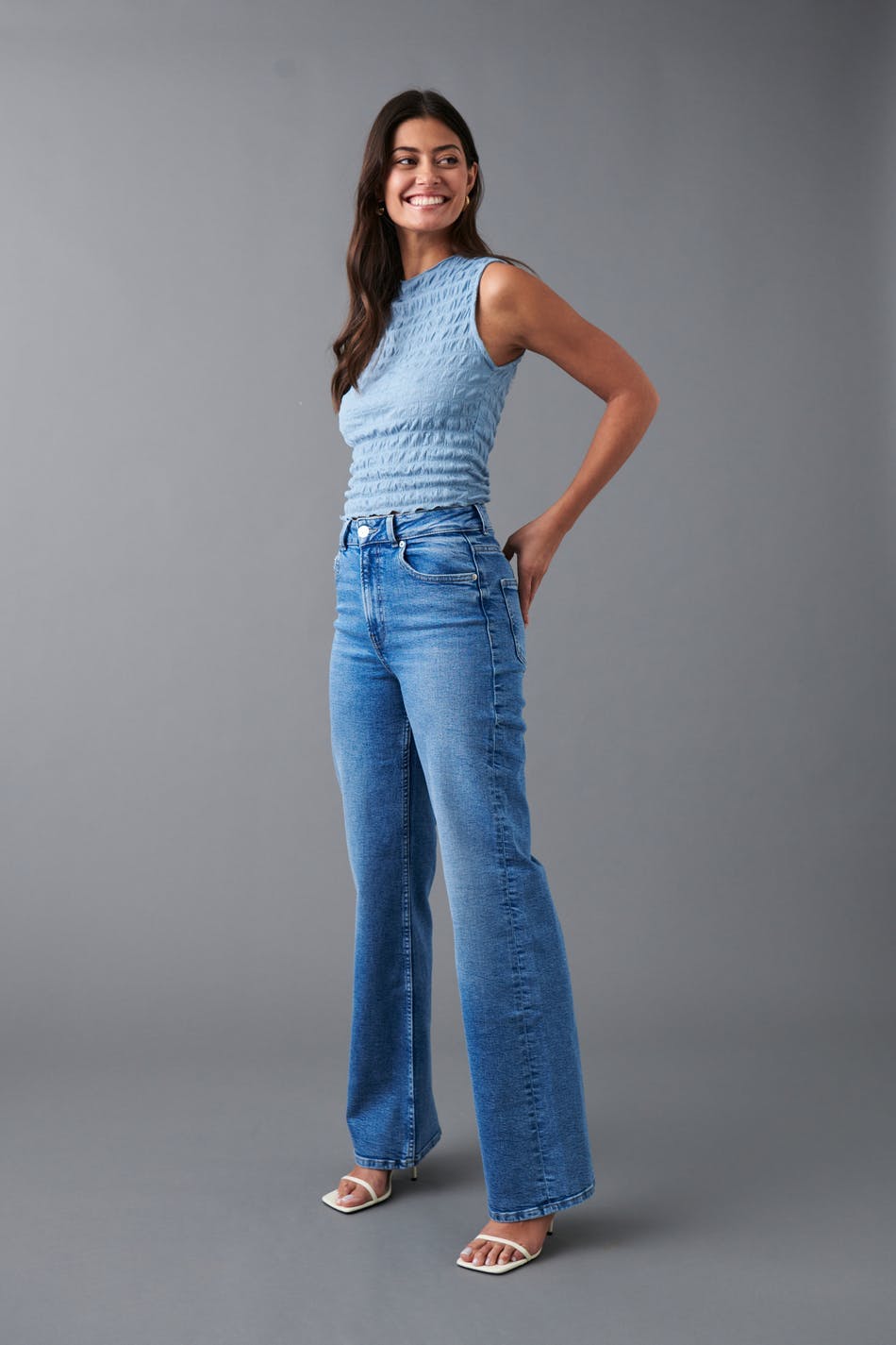 Comfy wide jeans