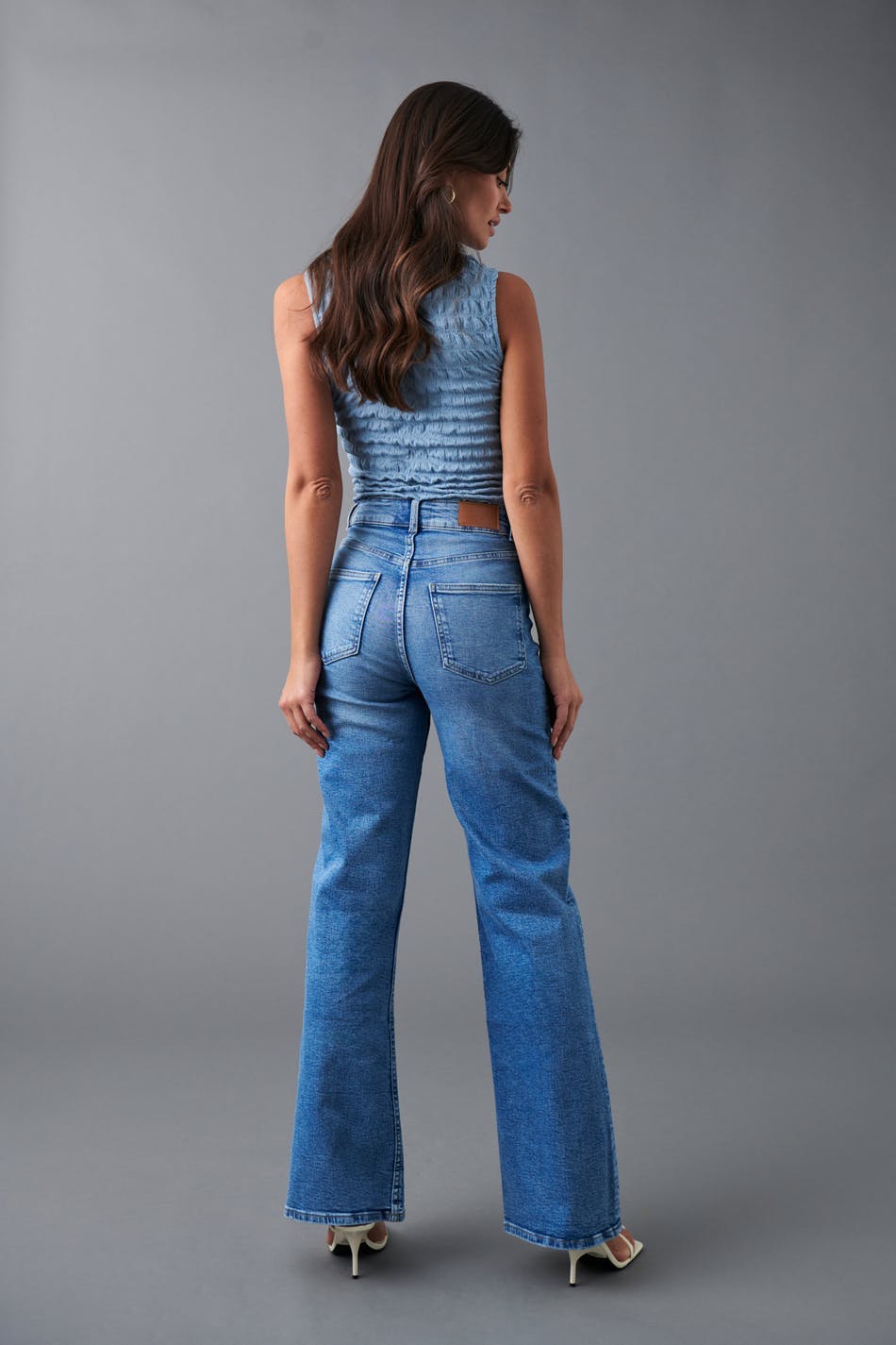 Comfy wide jeans