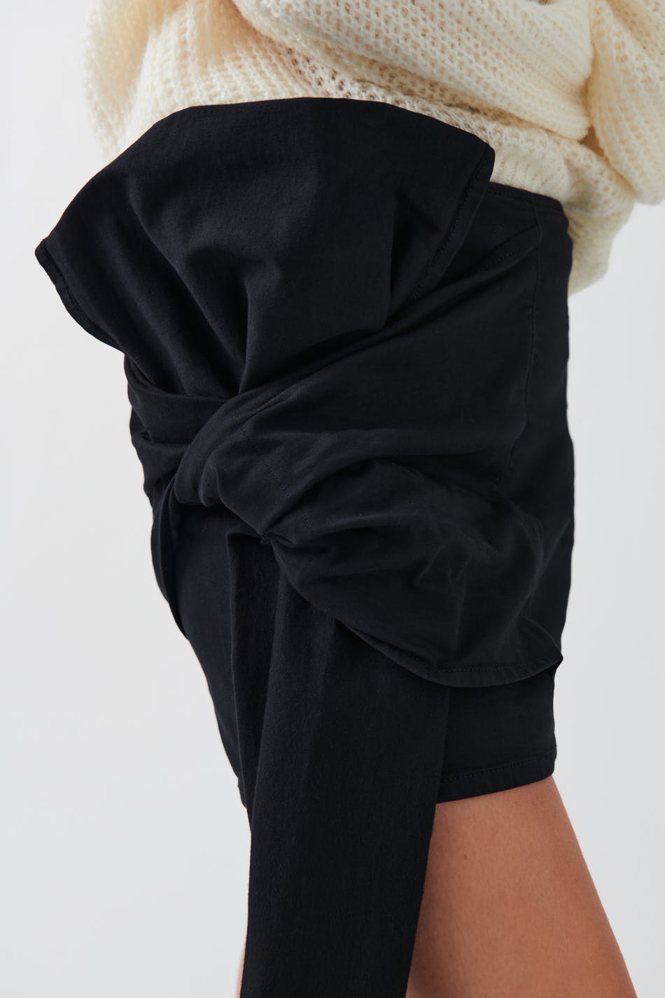 Bow denim skirt