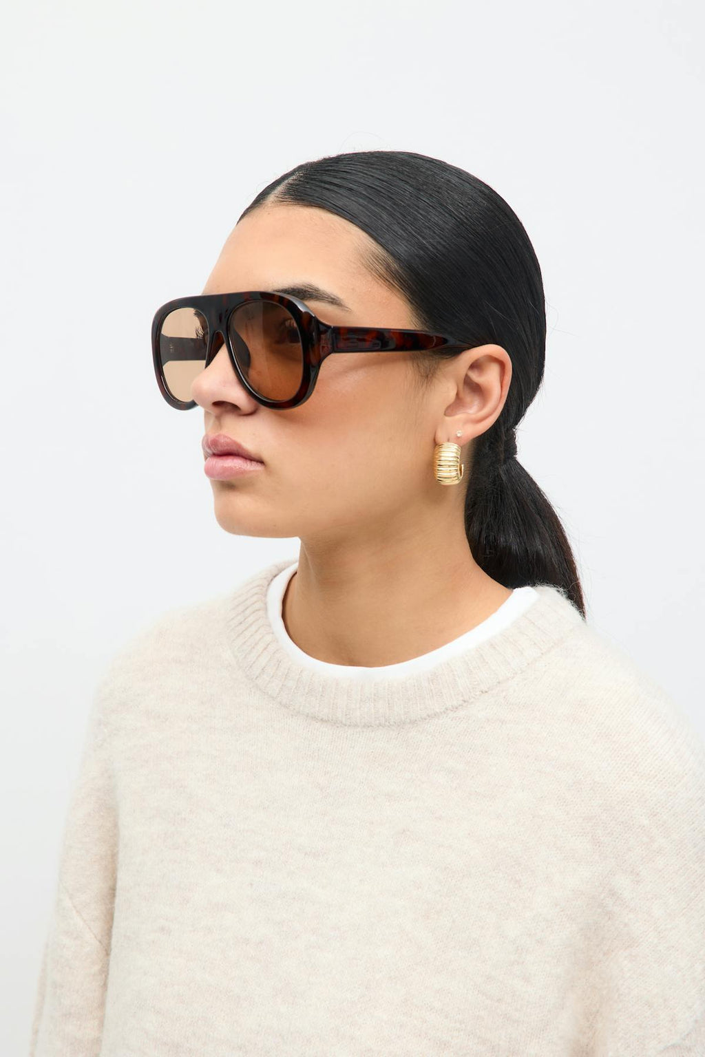 Crew neck knitted sweater