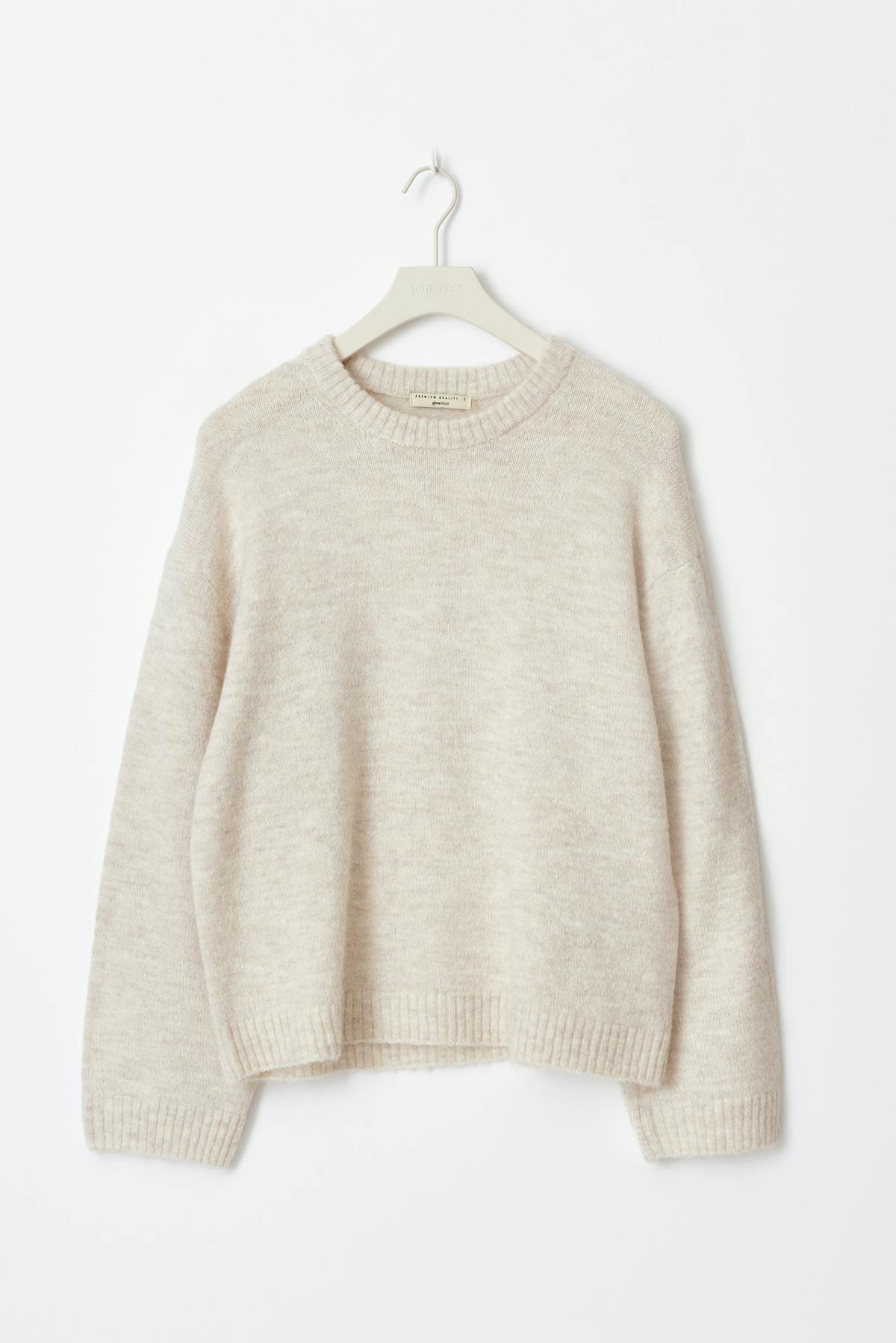 Crew neck knitted sweater