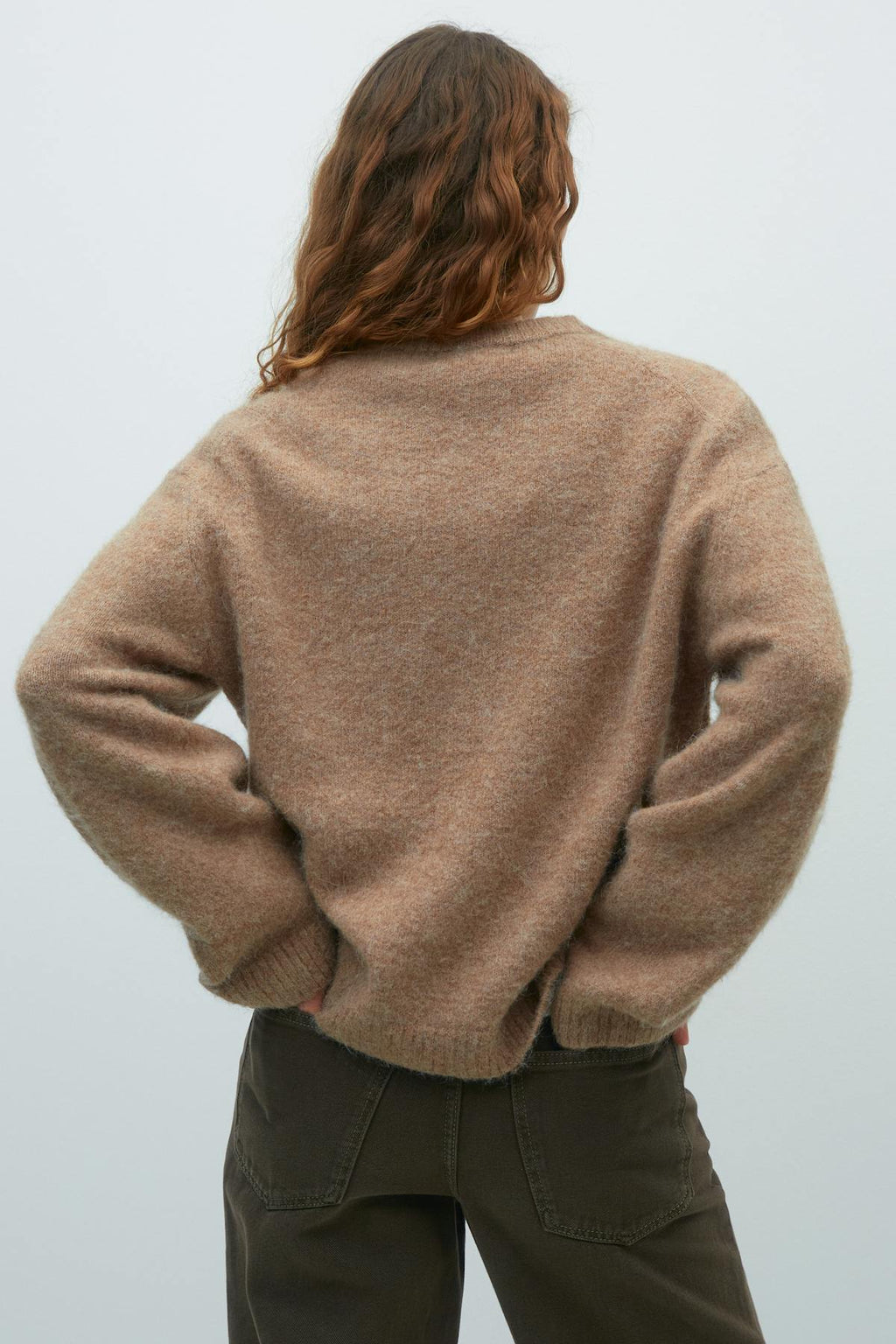 Crew neck knitted sweater