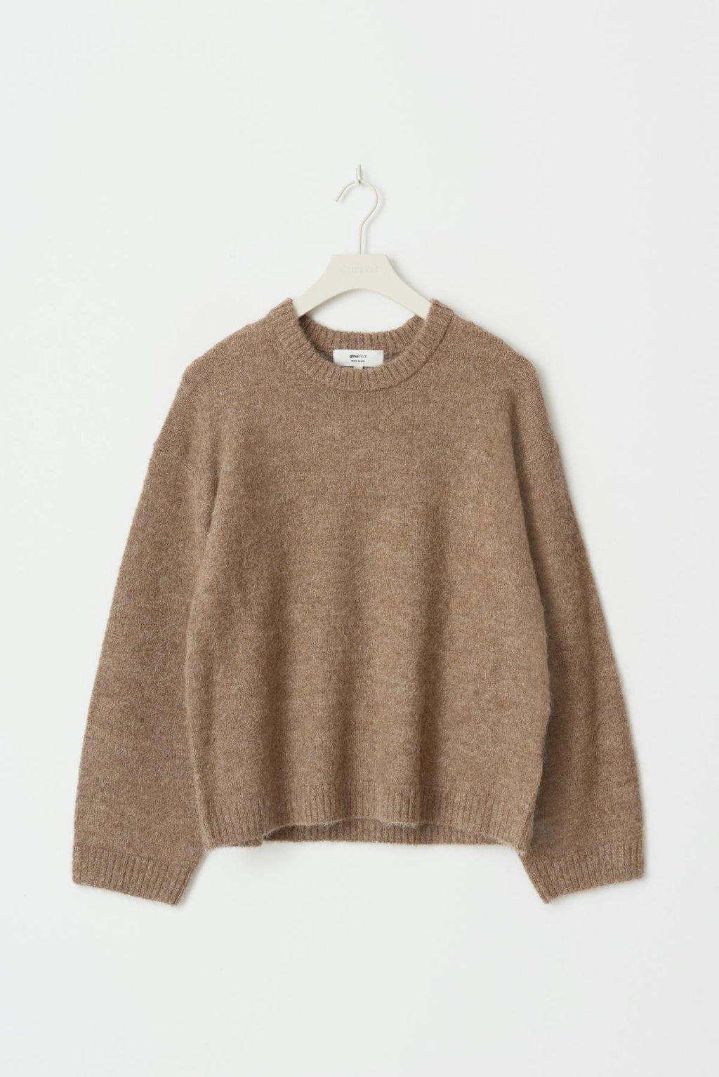 Crew neck knitted sweater