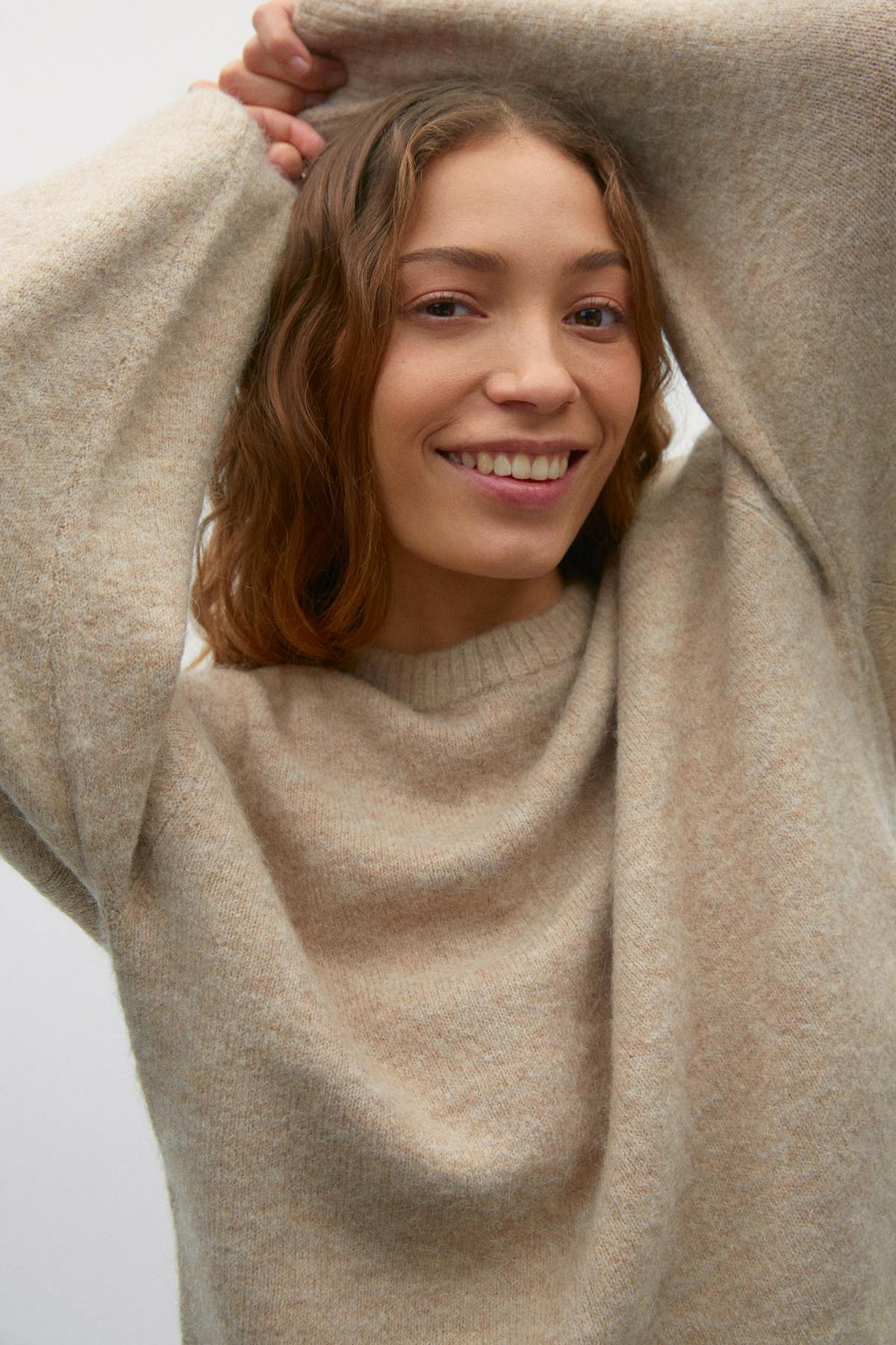 Crew neck knitted sweater