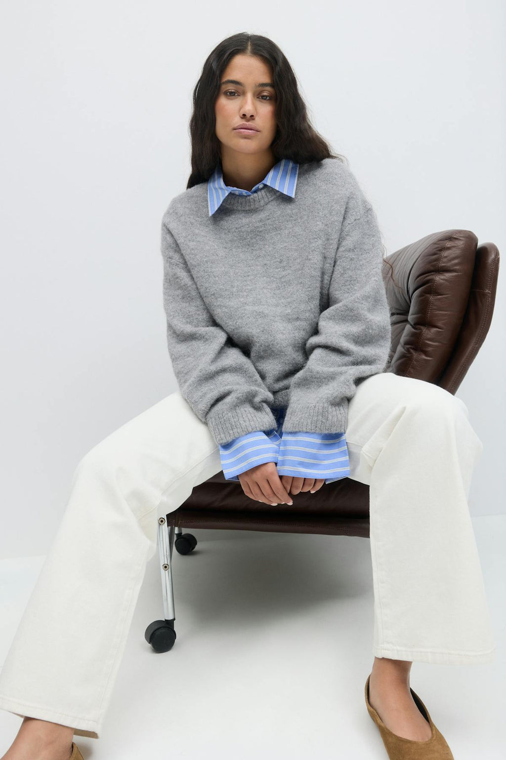 Crew neck knitted sweater