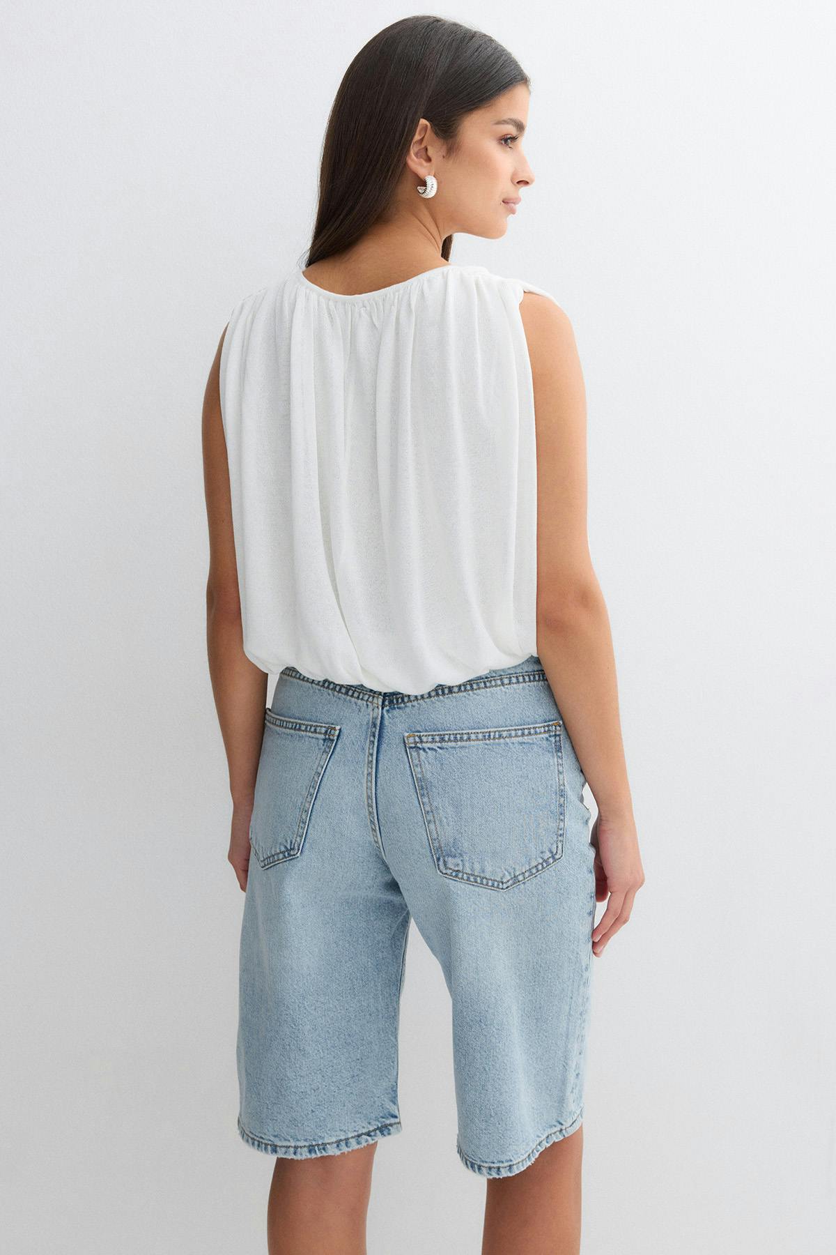 Baggy denim shorts